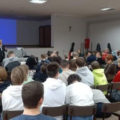 Filmowe spotkania z historią